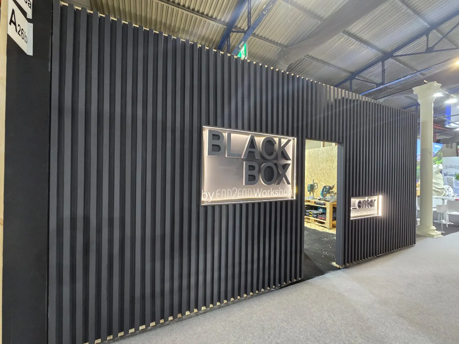 END2END Workshop booth at 100% Hotel Show - Display 1